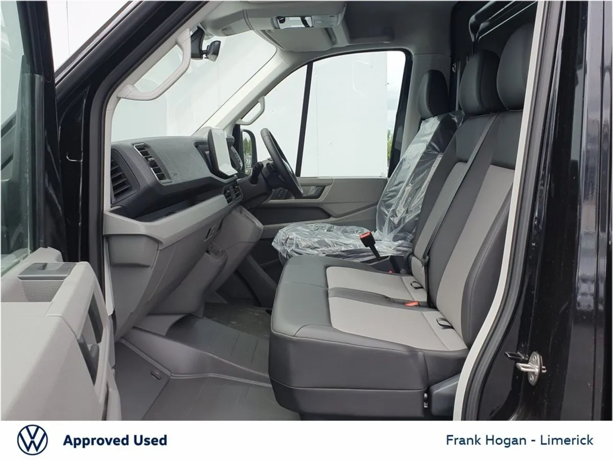 Volkswagen Crafter MWB 177HP HIGHLINE HIGH ROOF AU - Image 4