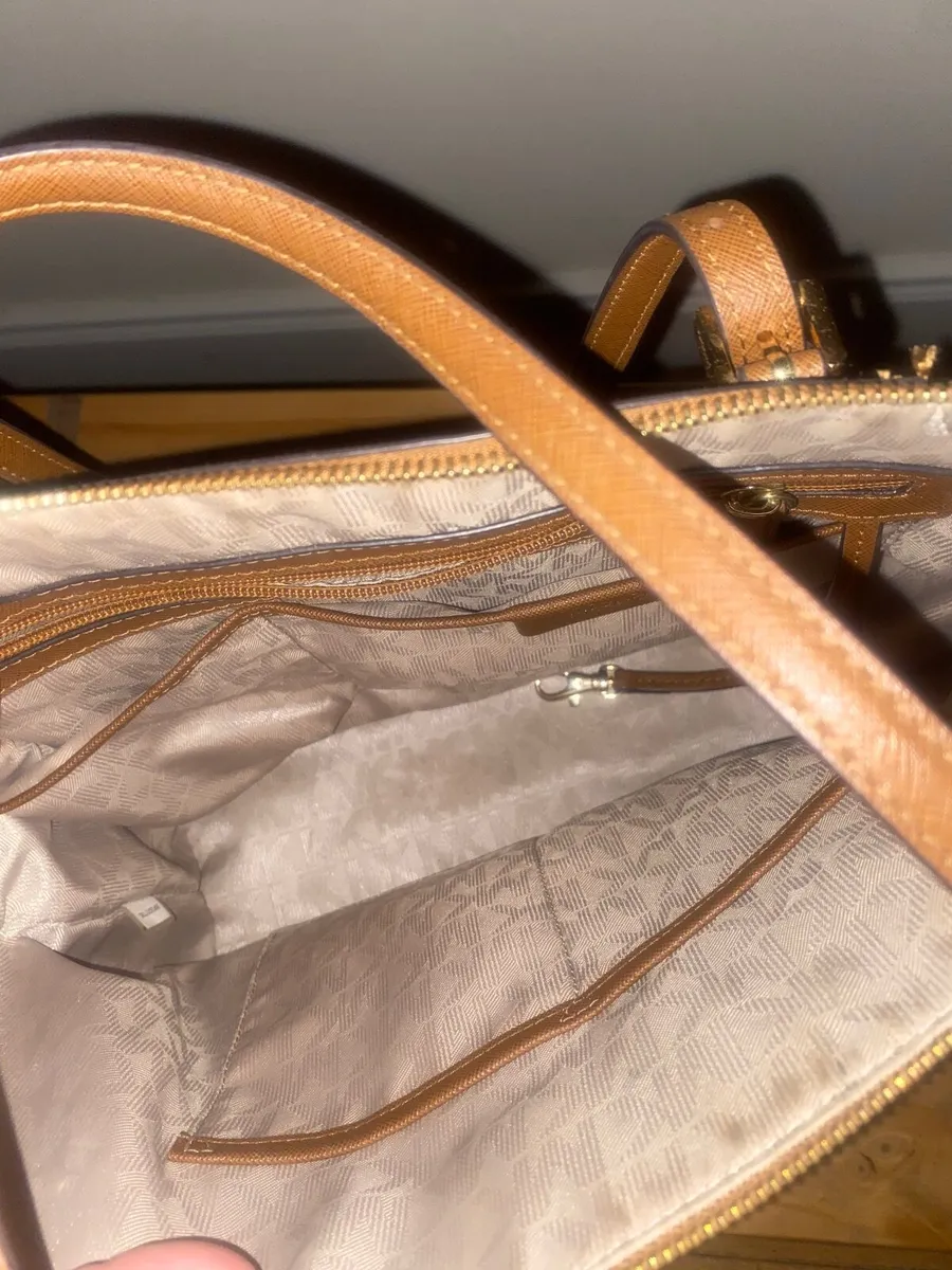 Michael Kors bag for sale - Image 1