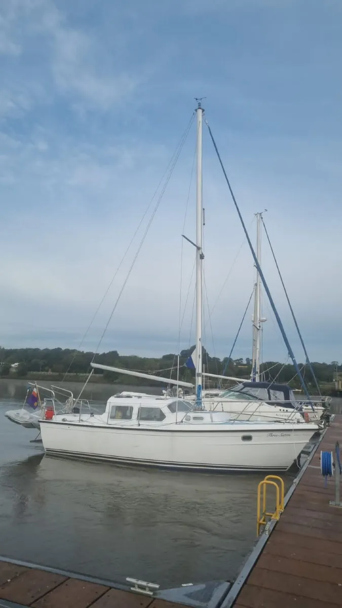 COX 27 Motorsailer - Image 1