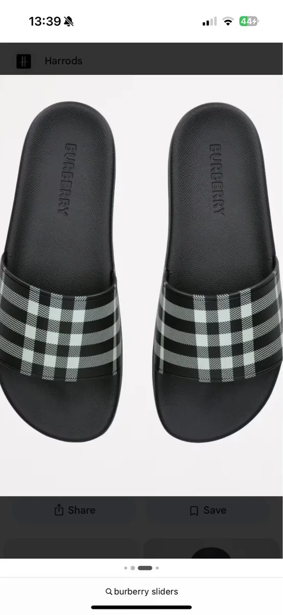 Burberry sliders - Image 1
