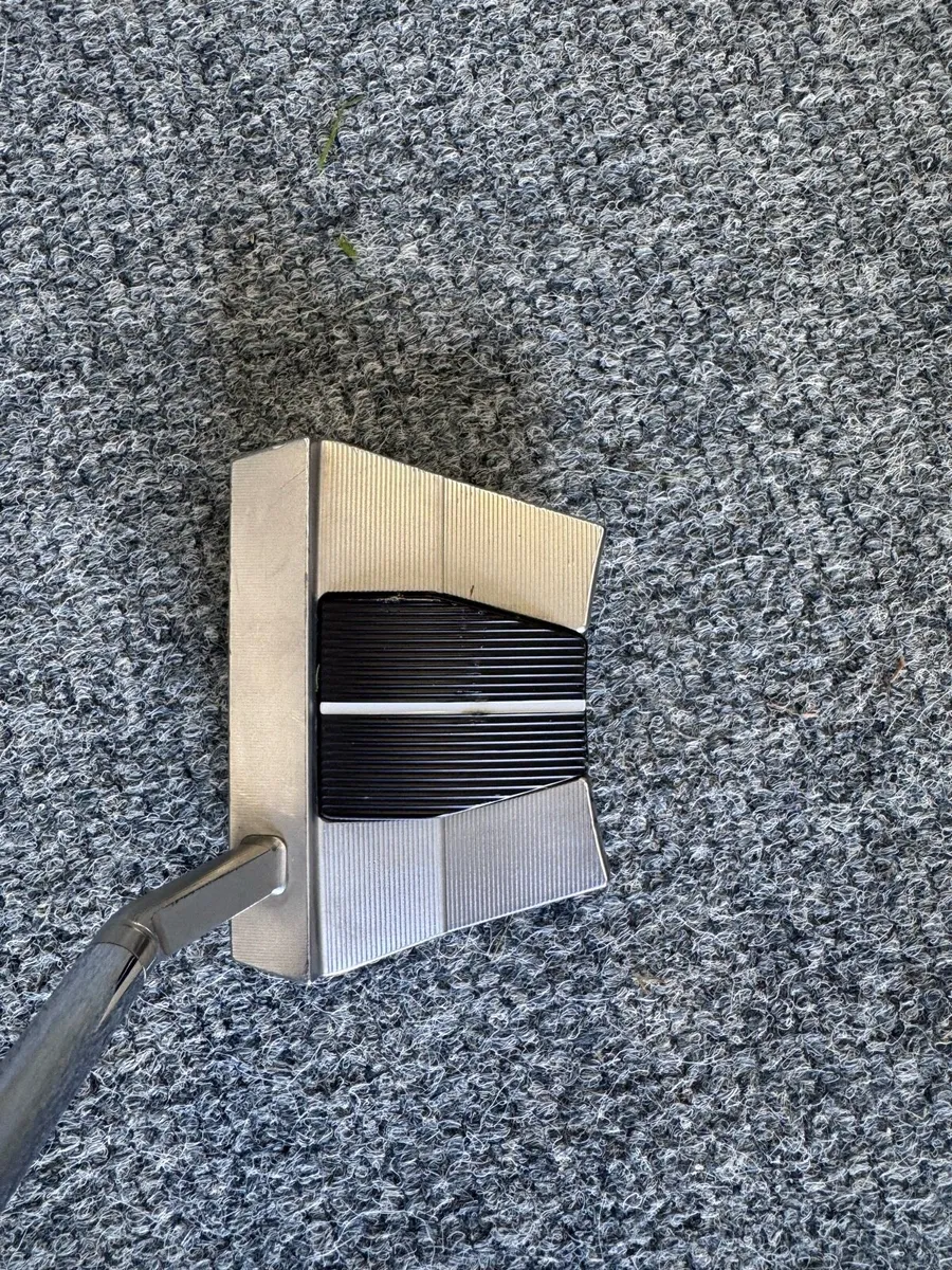 Titleist Scotty Cameron Phantom X 9.5 Putter - 34” - Image 2