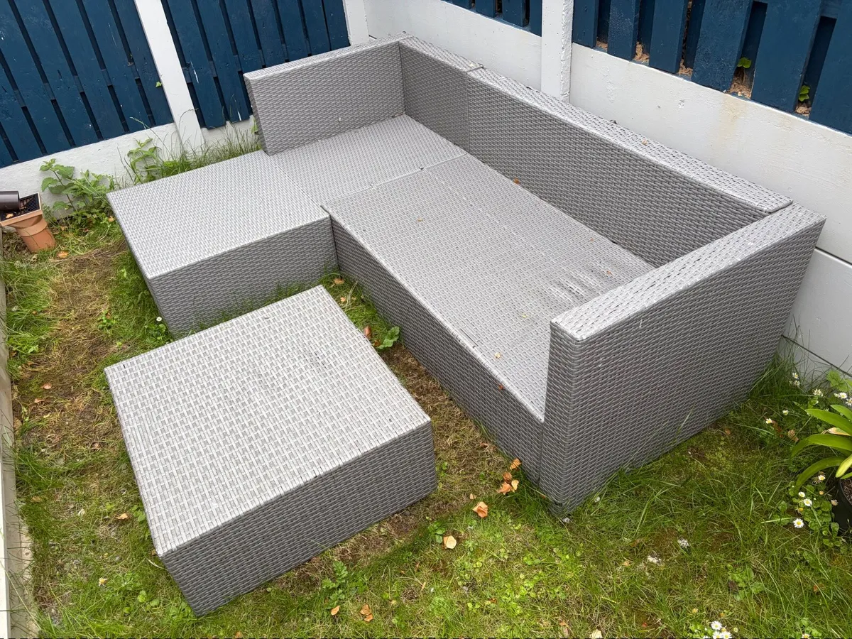 Garden furniture - Image 2