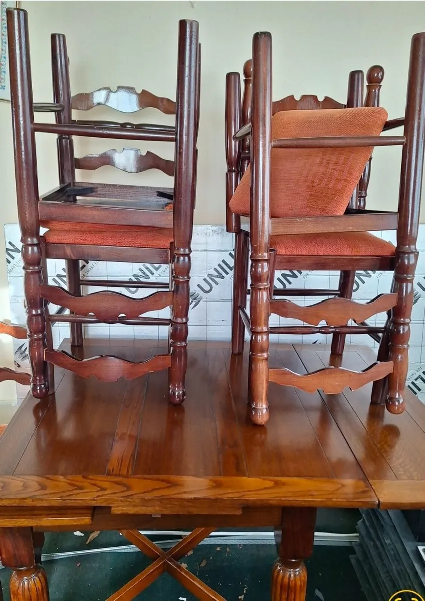 Table & Chairs - Image 1