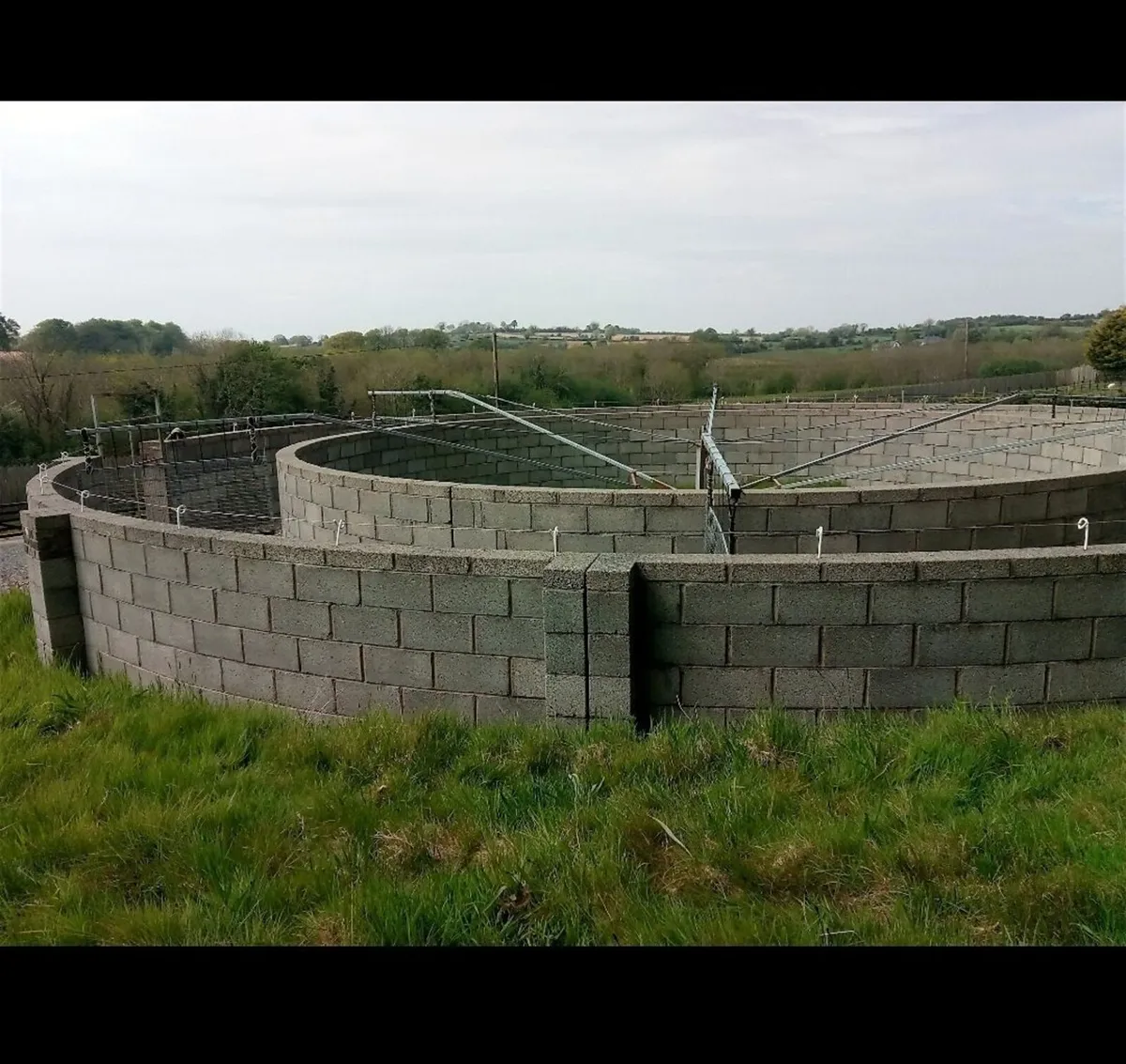 Qualified bricklayer available - Image 2