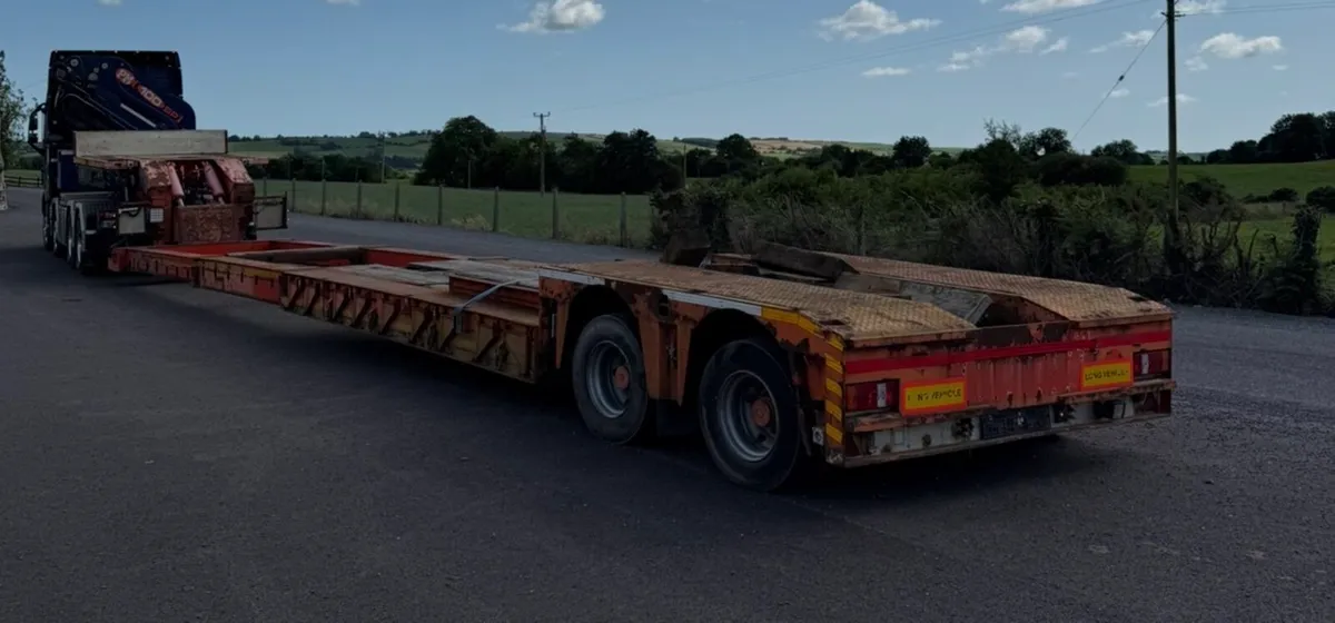 Low loader - Image 4