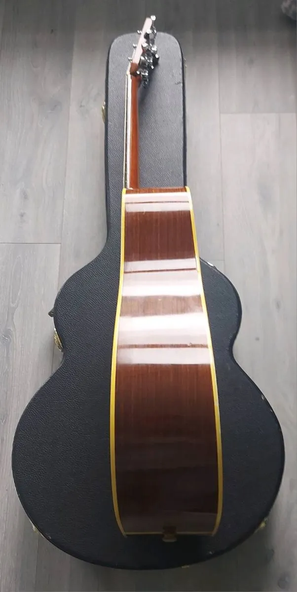 Martin D-28 Dreadnought 1972 Collectors Guitar - Image 4