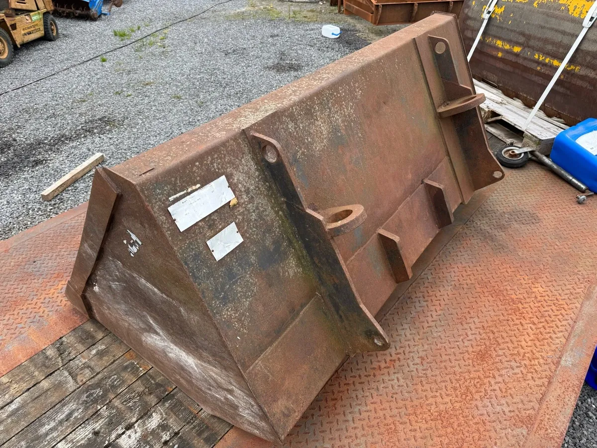 Matbro bucket and forks - Image 2