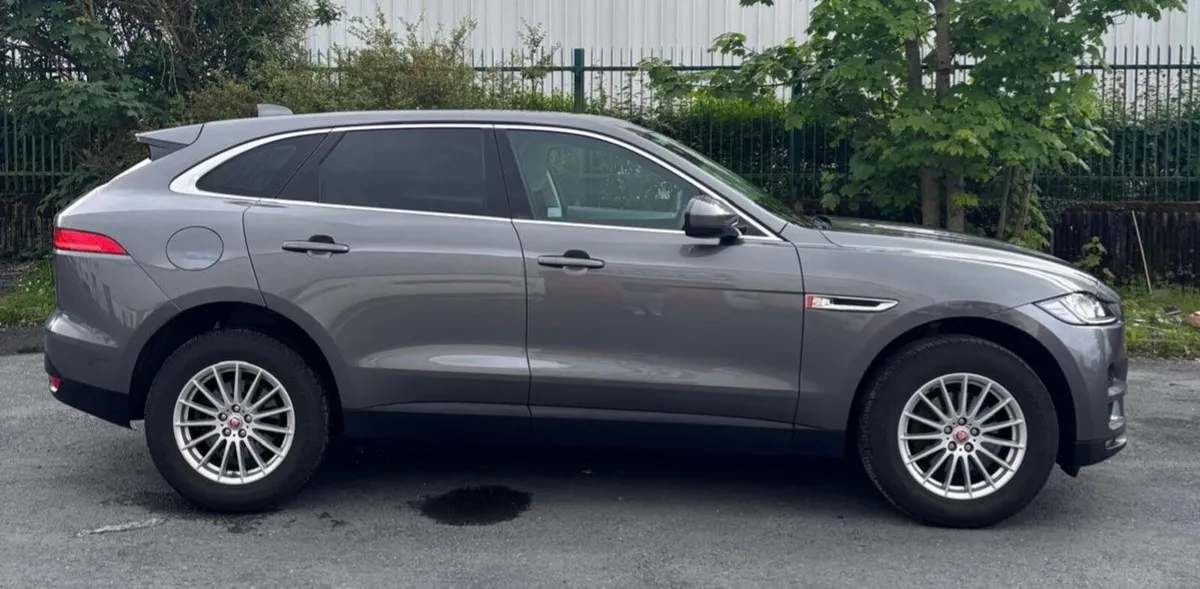 Jaguar F pace - Image 1