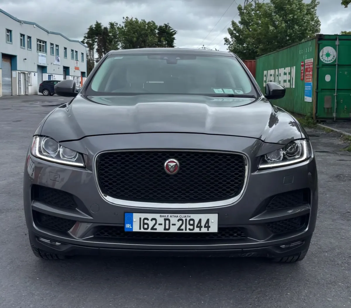 Jaguar F pace - Image 4