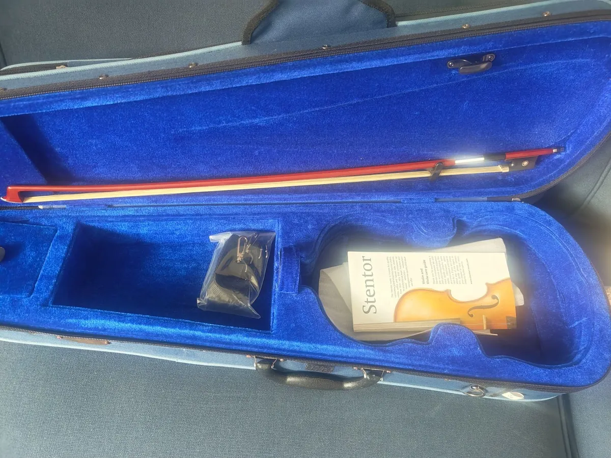 Brand New Stentor Violin case  3/4 with bow - Image 1