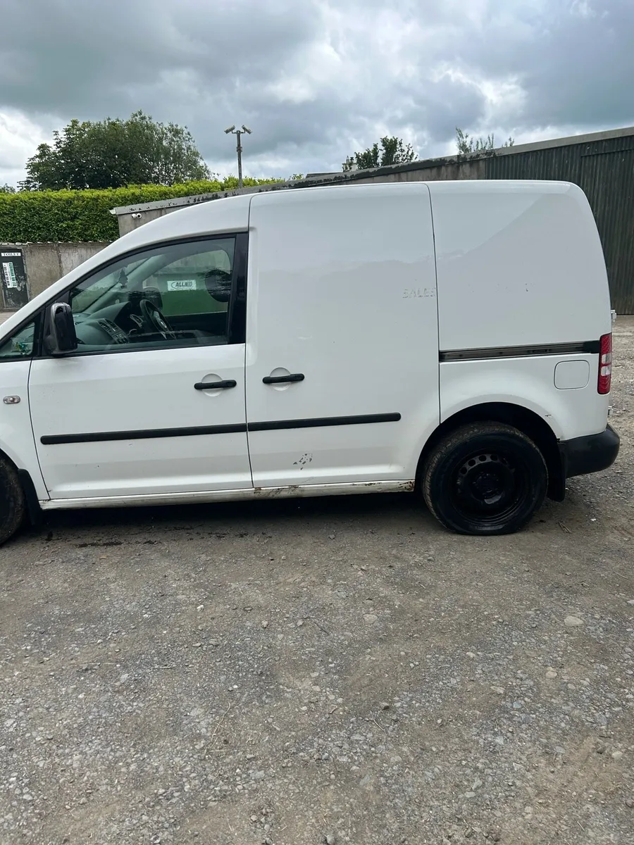 Volkswagen caddy - Image 3
