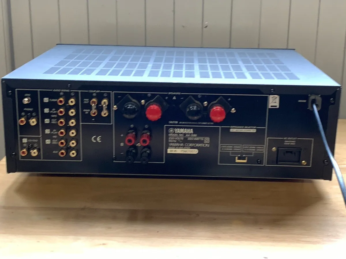 Yamaha AX-592 Sound stereo Amplifier - Image 2