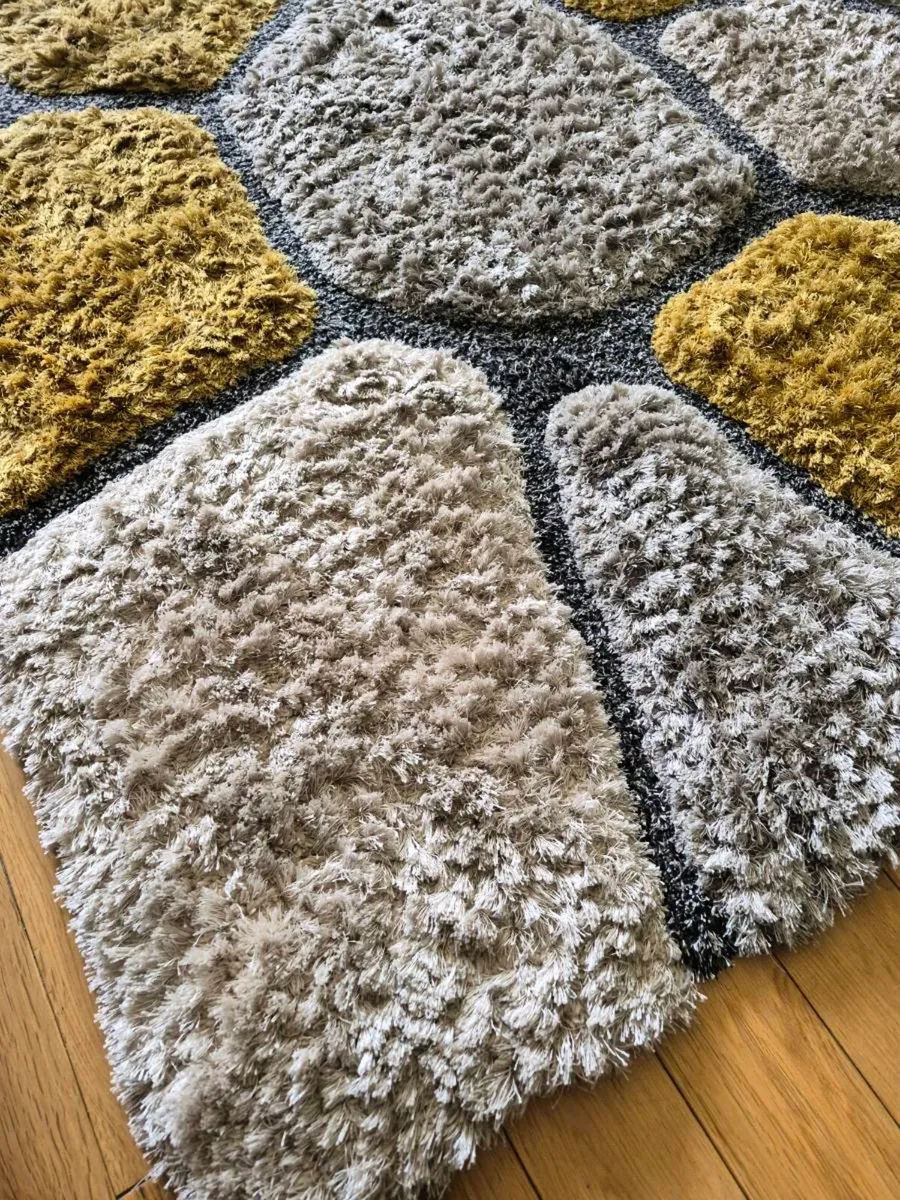 BEAUTIFUL PEBBLE EFFECT LARGE RUG - Image 2