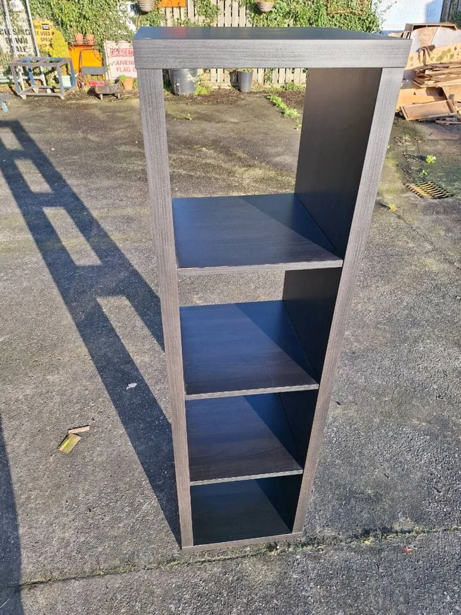 Brown black cube unit - Image 1