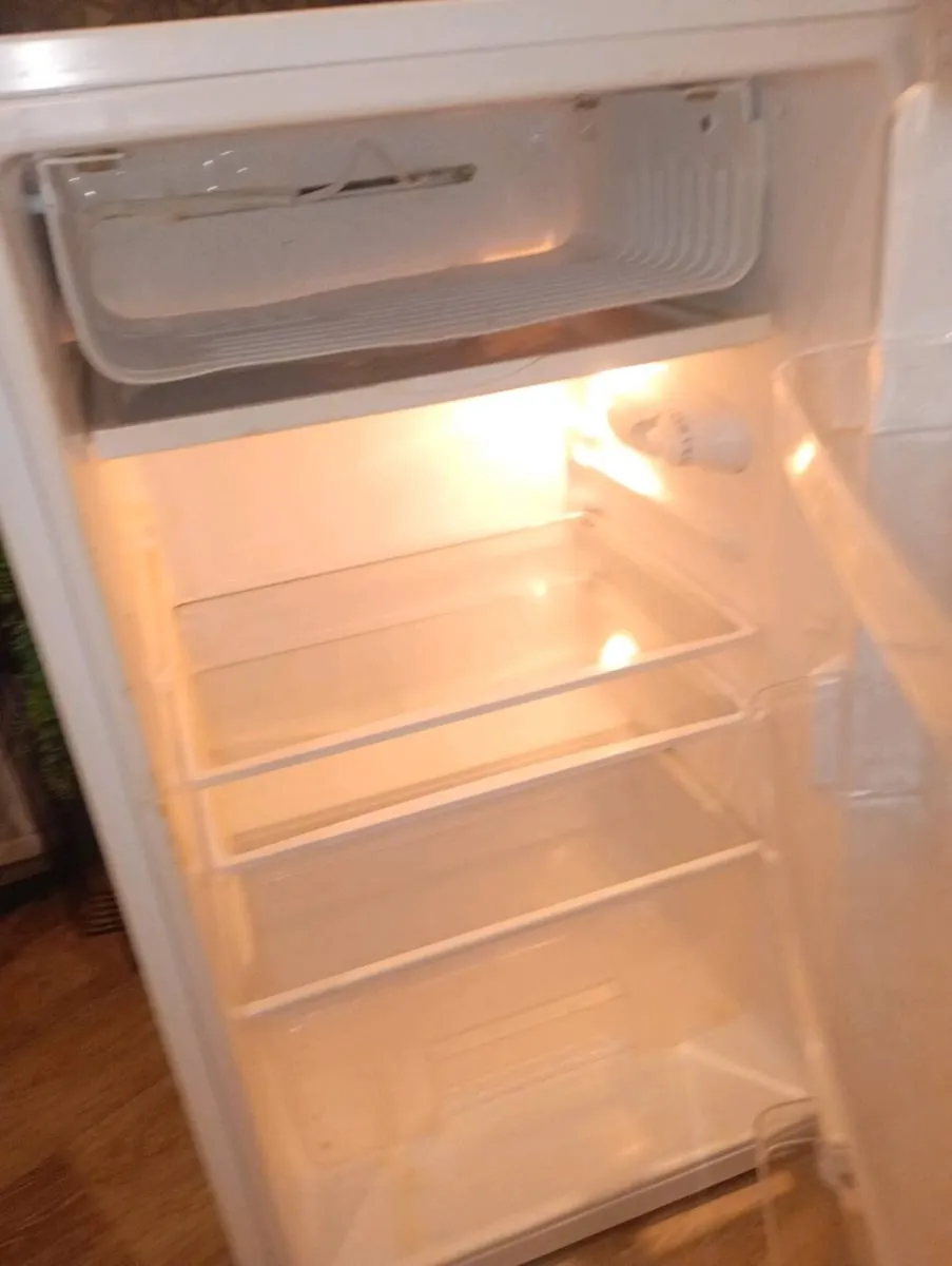 Fridge - Image 4