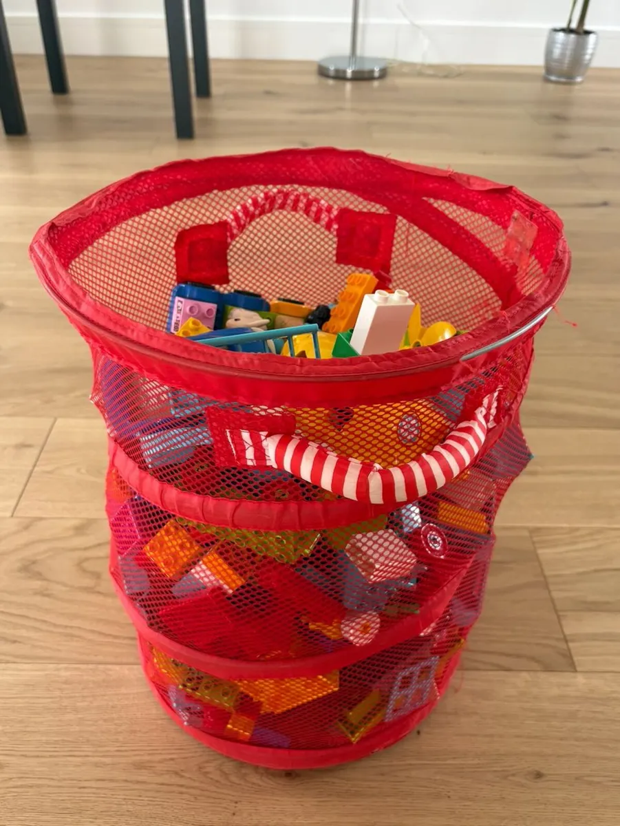 Basket of LEGO DUPLO - Image 1