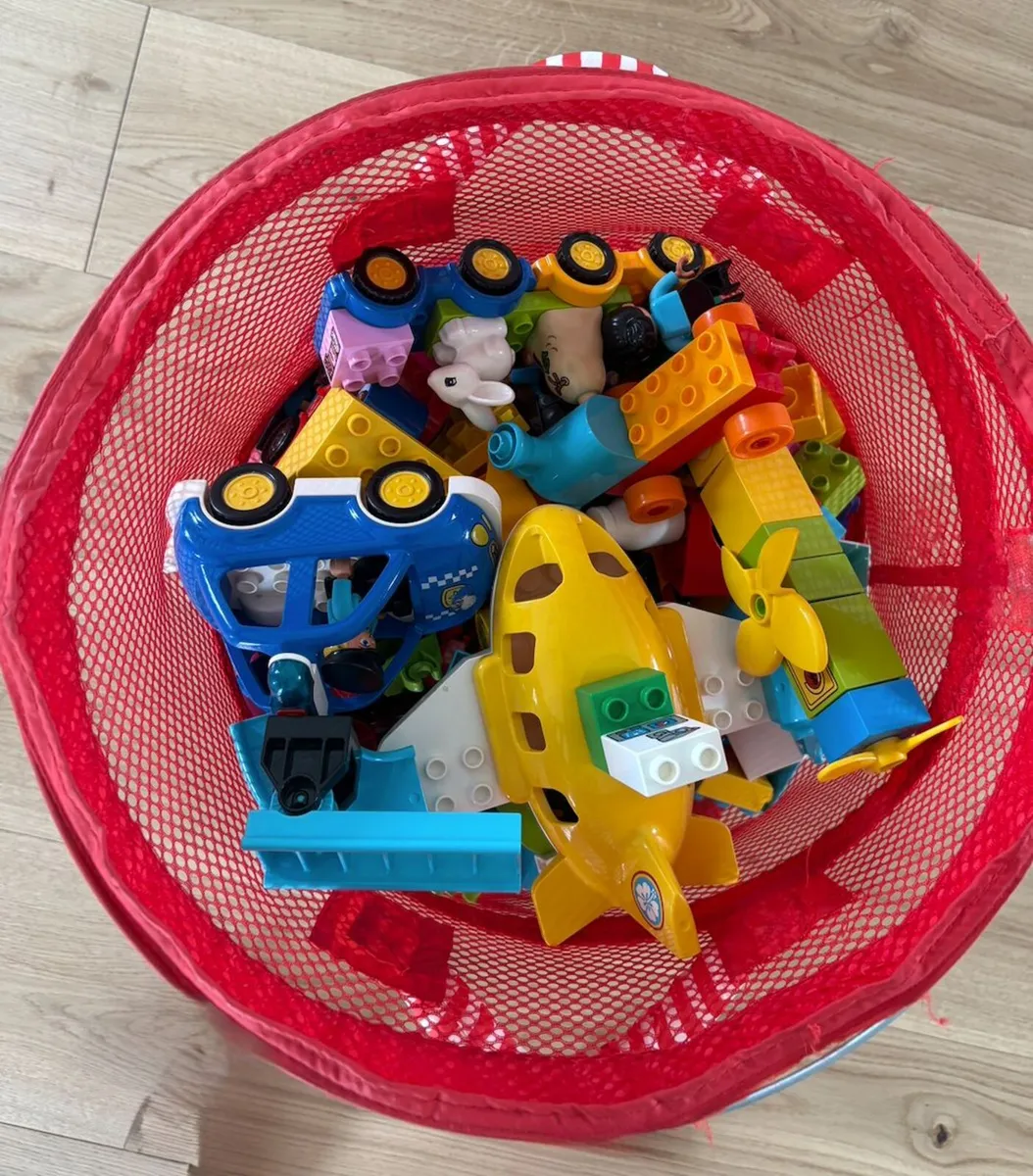 Basket of LEGO DUPLO - Image 3