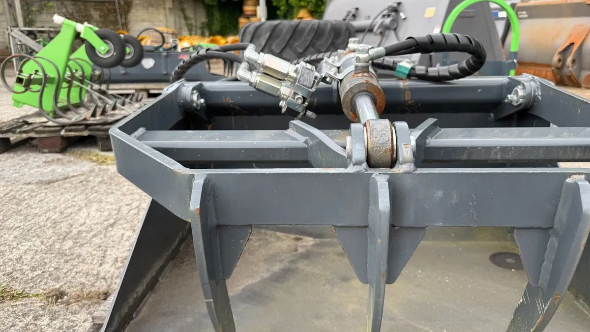 Avant Grapple bucket 900 mm - Unused - Image 3