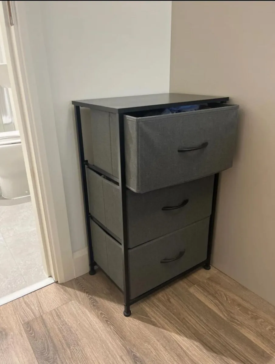 3 drawers cabinet - Image 2