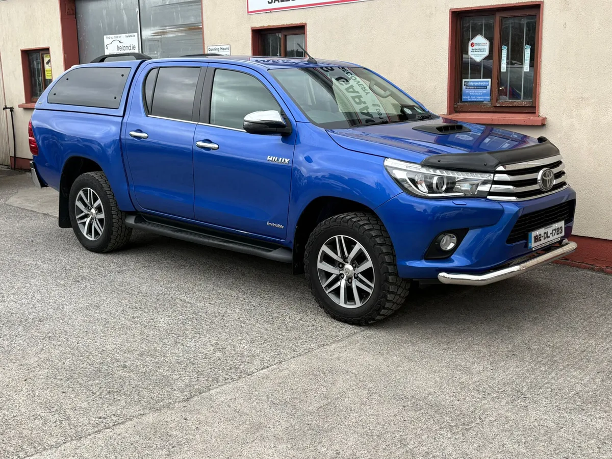Toyota Hilux  Invincible  2018 Manual 2.4 - Image 3