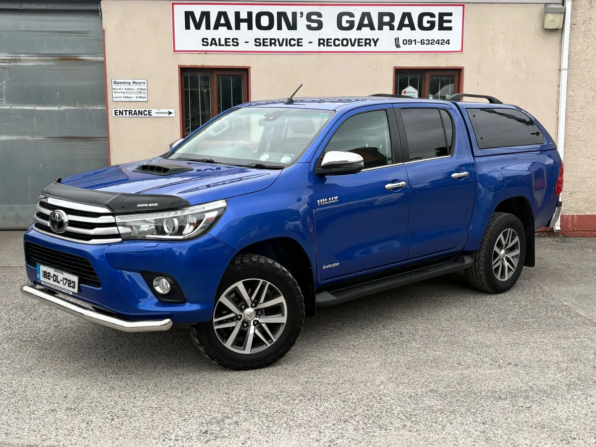 Toyota Hilux  Invincible  2018 Manual 2.4 - Image 1