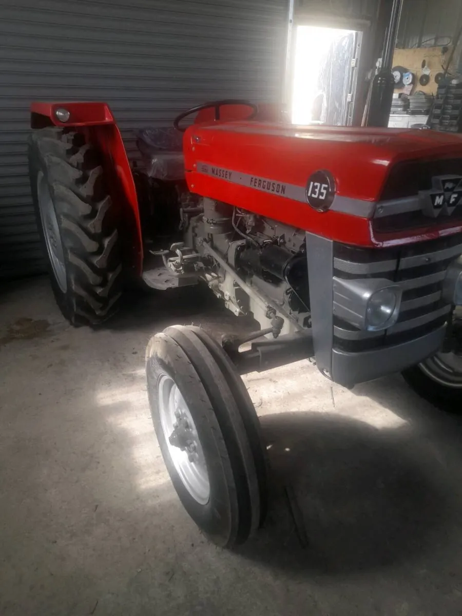 MF 135 - Image 2