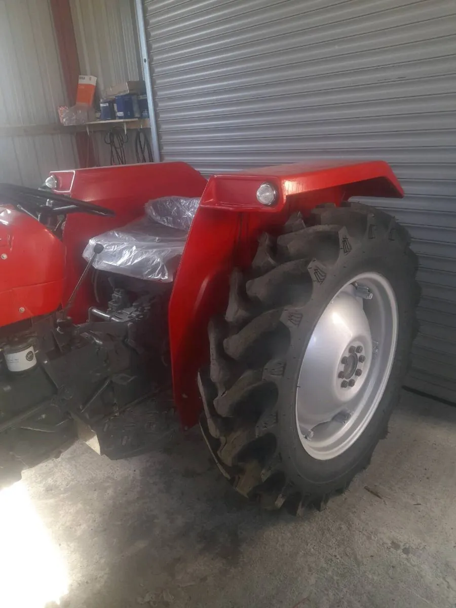 MF 135 - Image 3