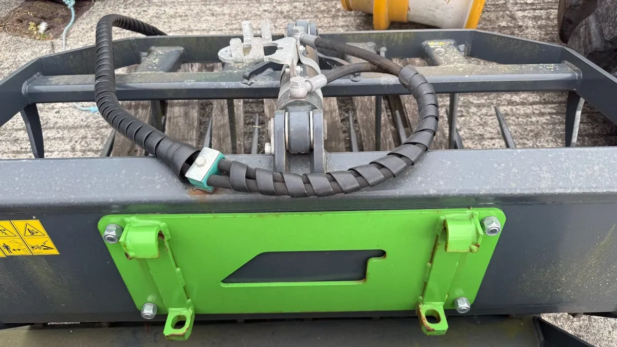 Avant Silage Fork 1300mm  - Unused - Image 2