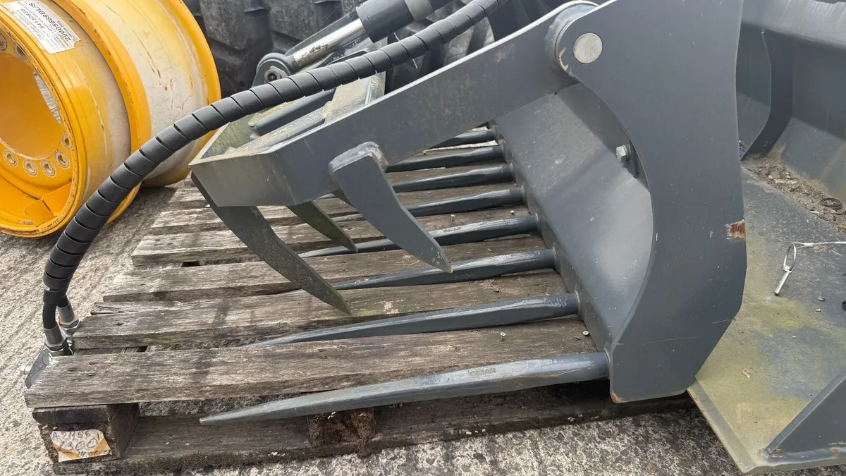 Avant Silage Fork 1300mm  - Unused - Image 3