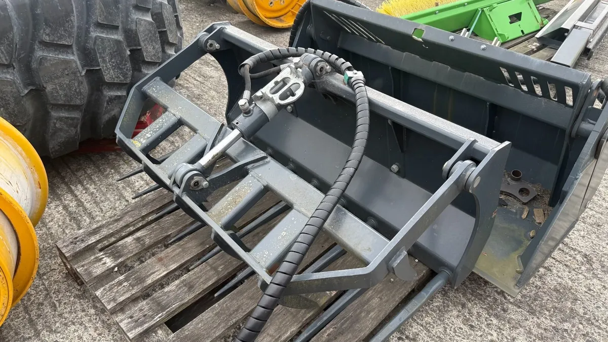 Avant Silage Fork 1300mm  - Unused - Image 1