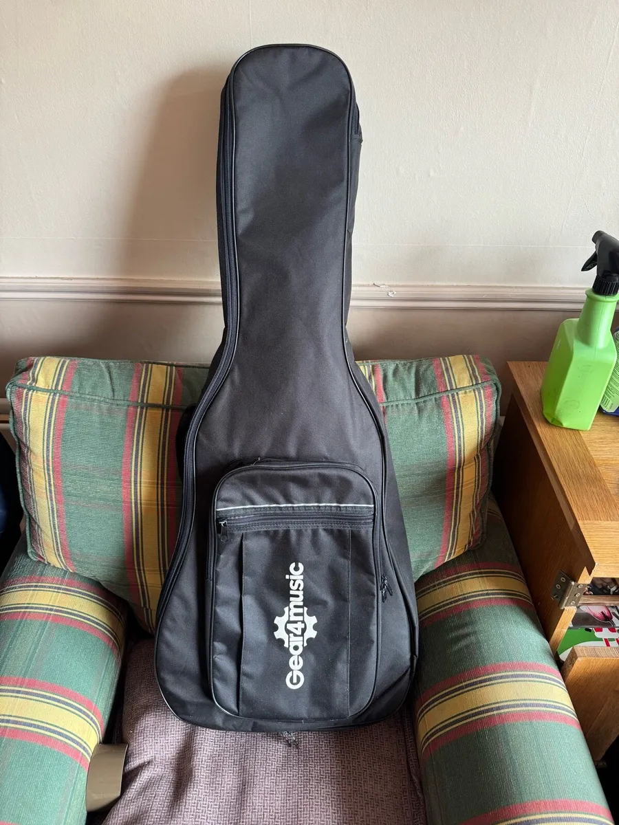 Acoustic guitar - Image 2
