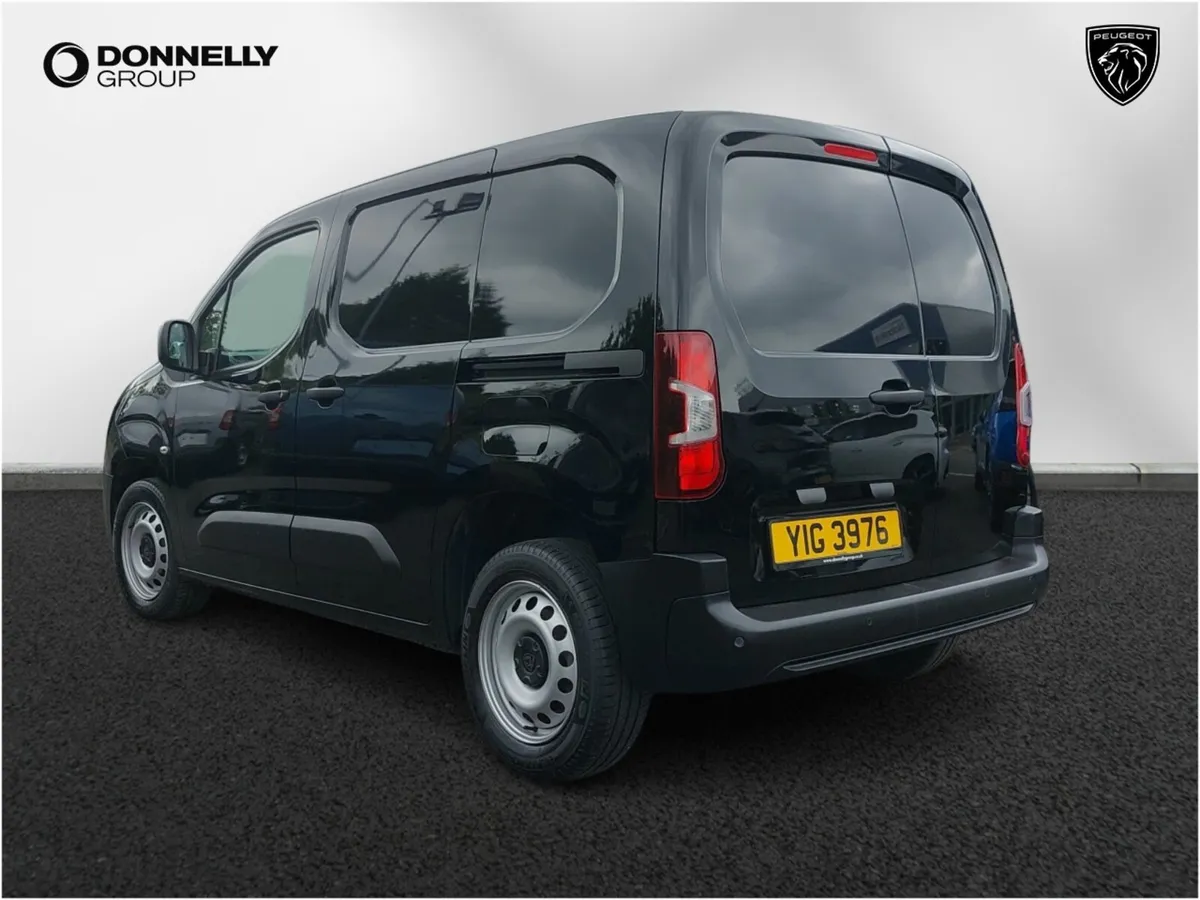 Peugeot Partner Standard Diesel Professional - Image 2