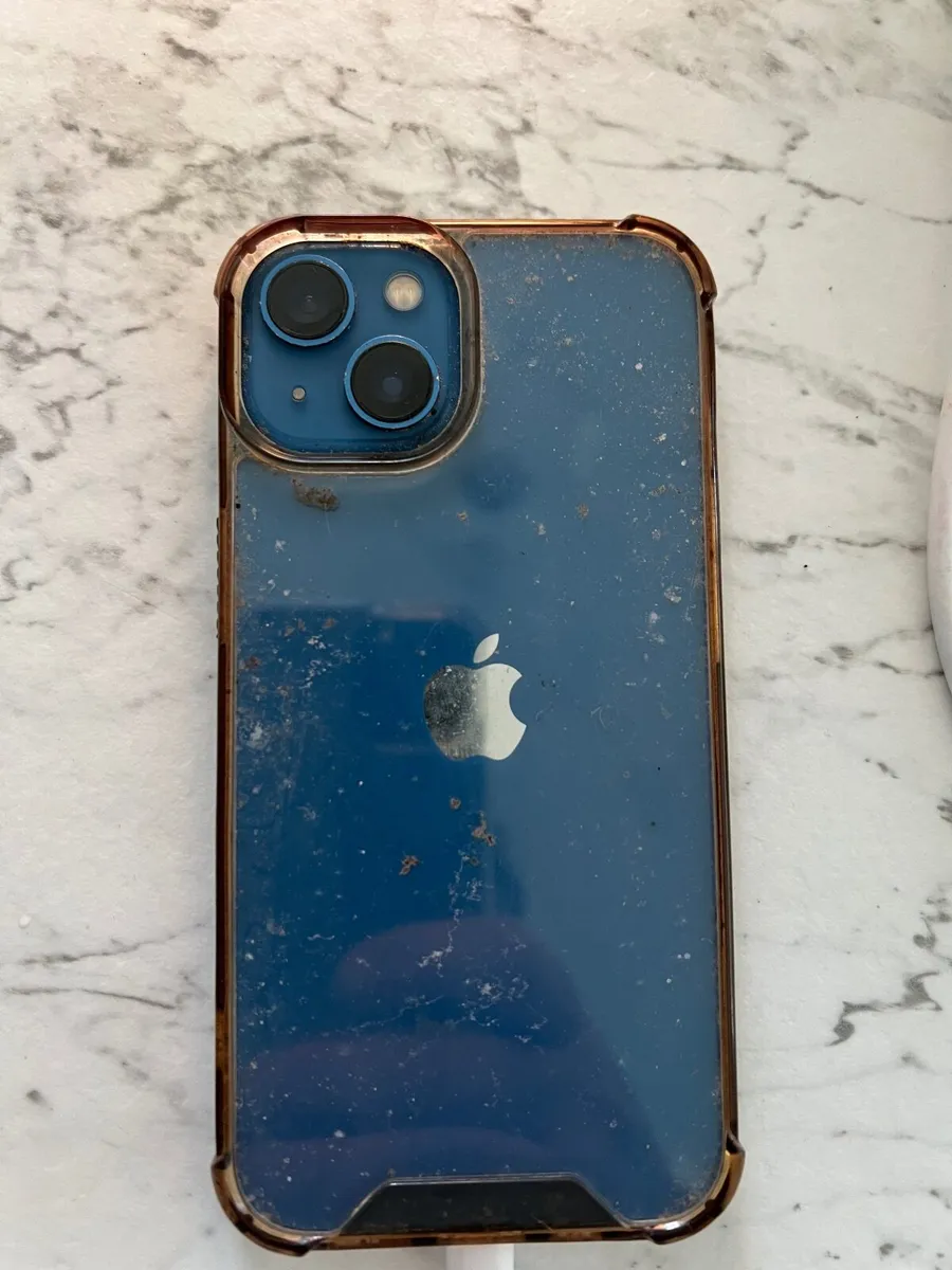 iPhone 13 - Image 3