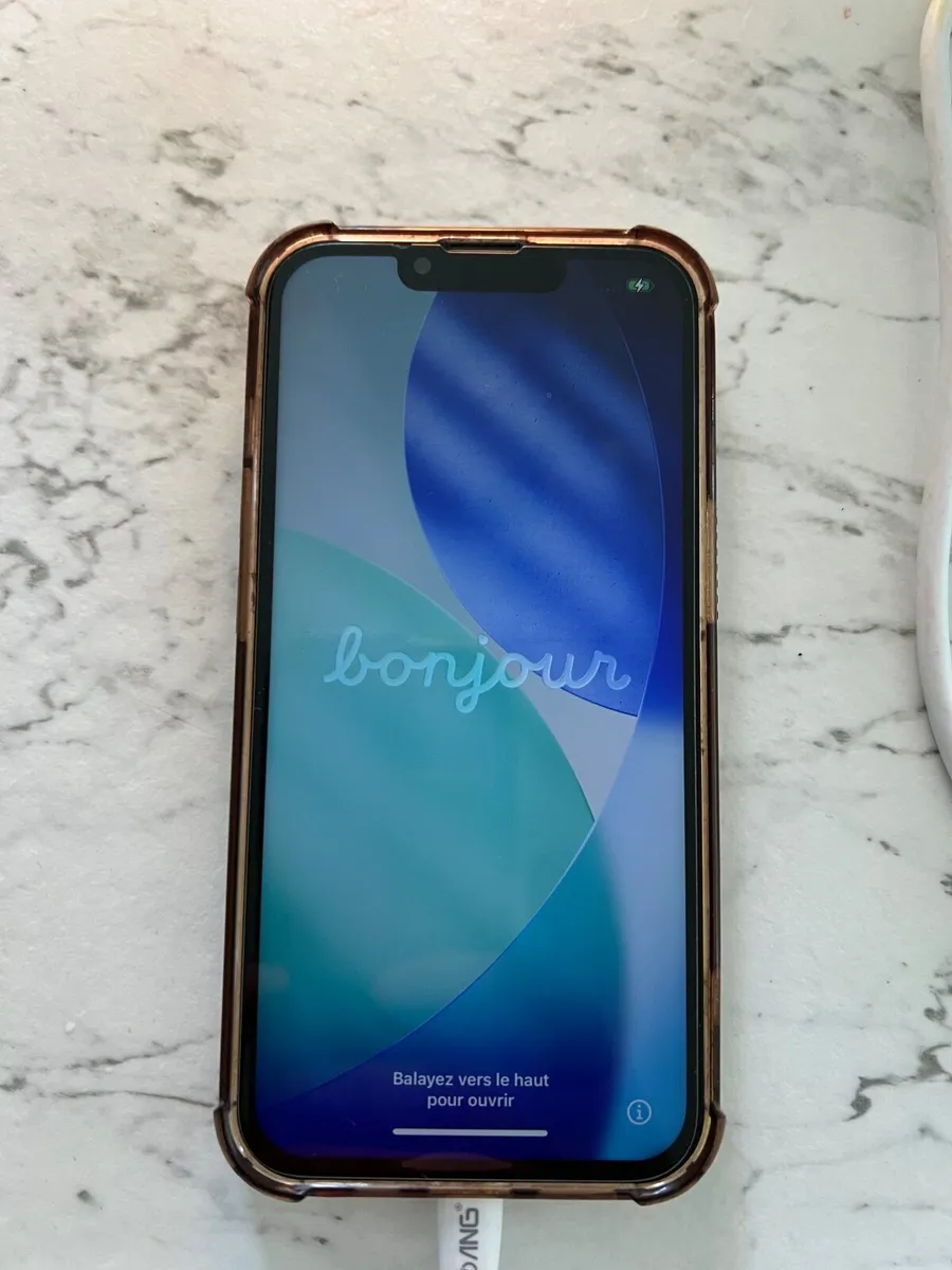 iPhone 13 - Image 4