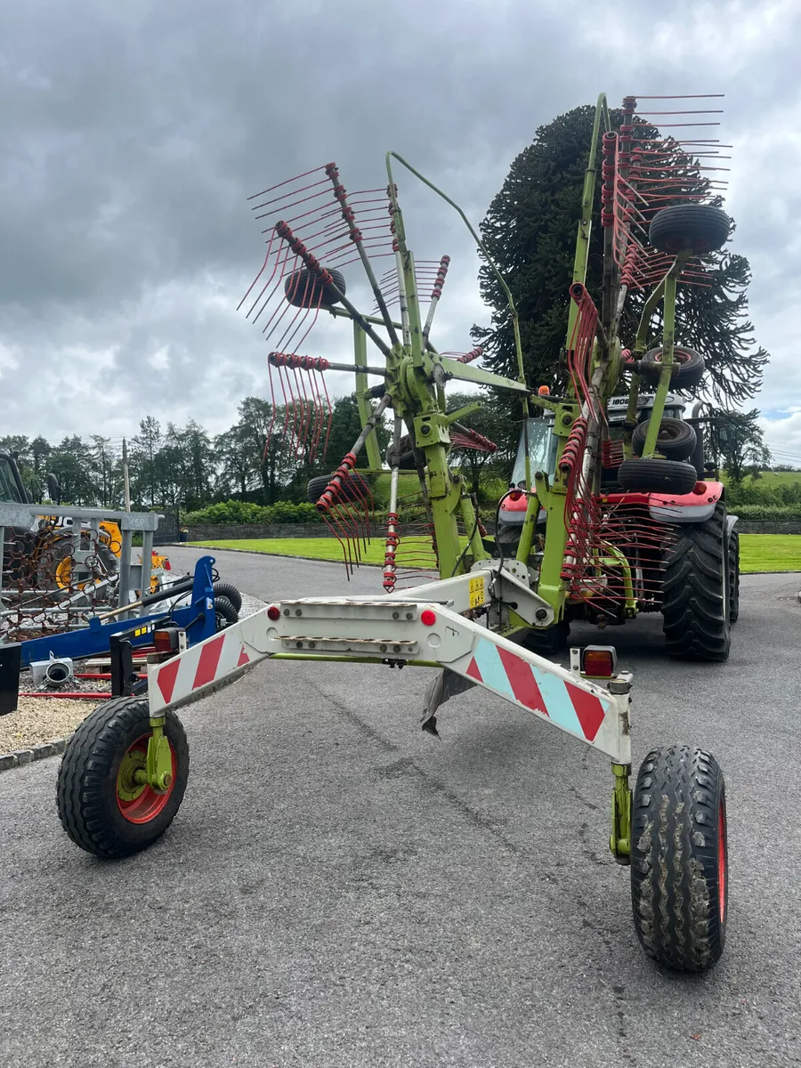 Claas Linear 680 Rake - Image 2