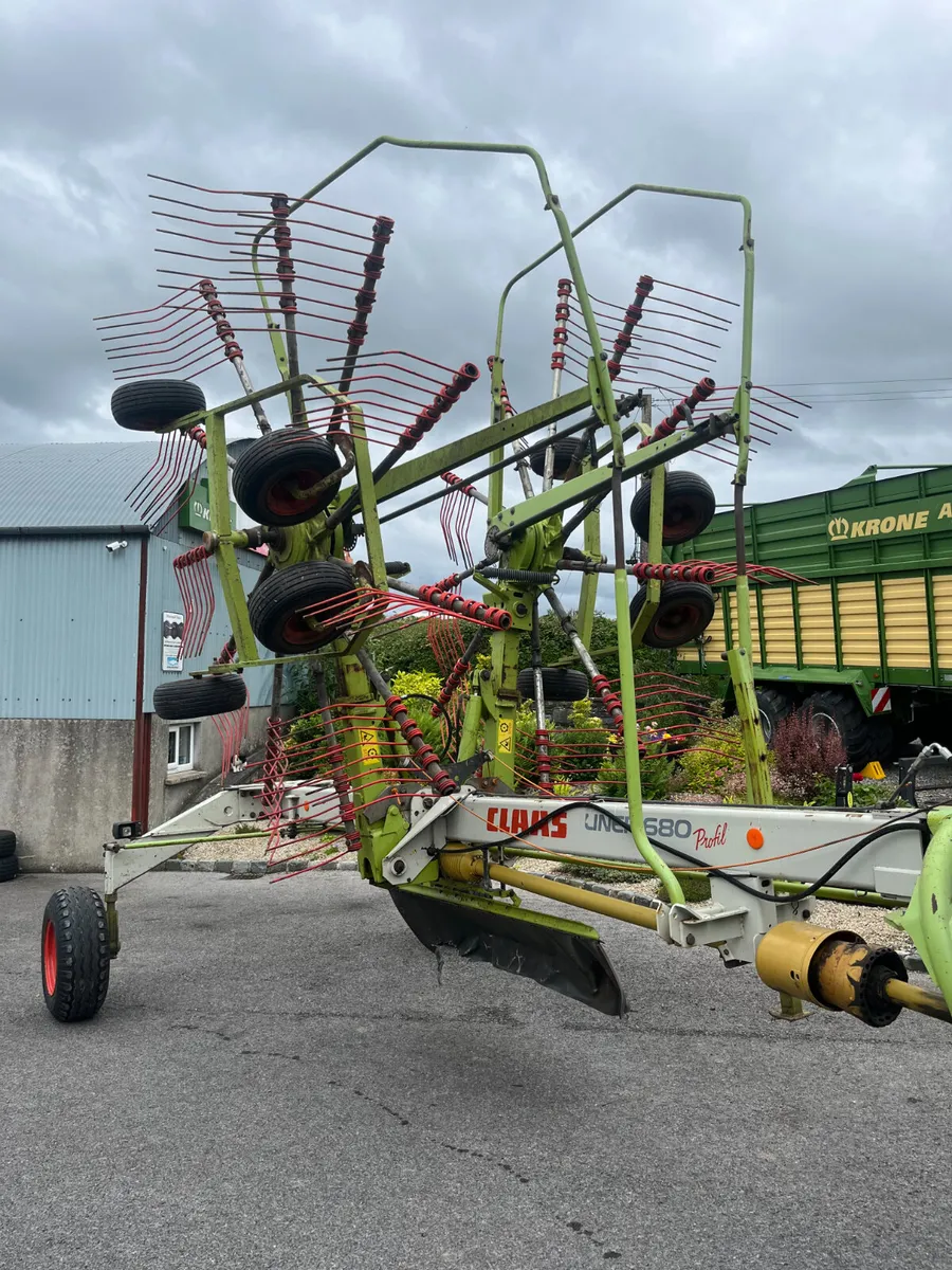 Claas Linear 680 Rake - Image 4