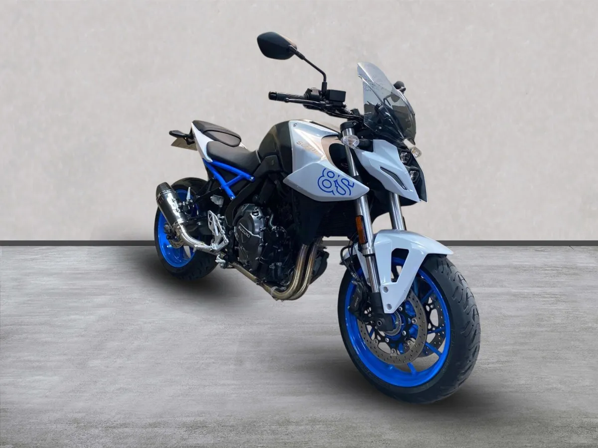 Suzuki GSX 8S with Extras, NI Registered - Image 3