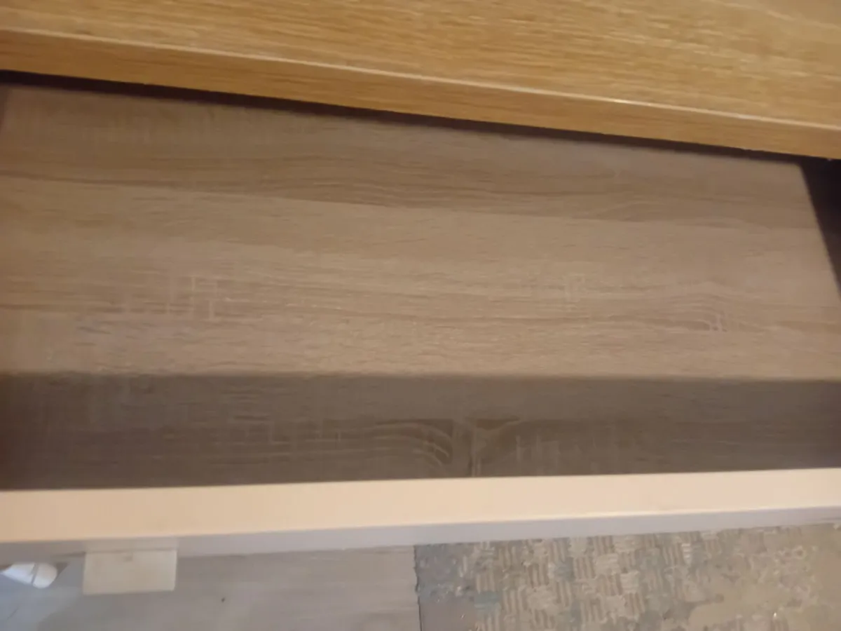 Chest of drawers - Image 2