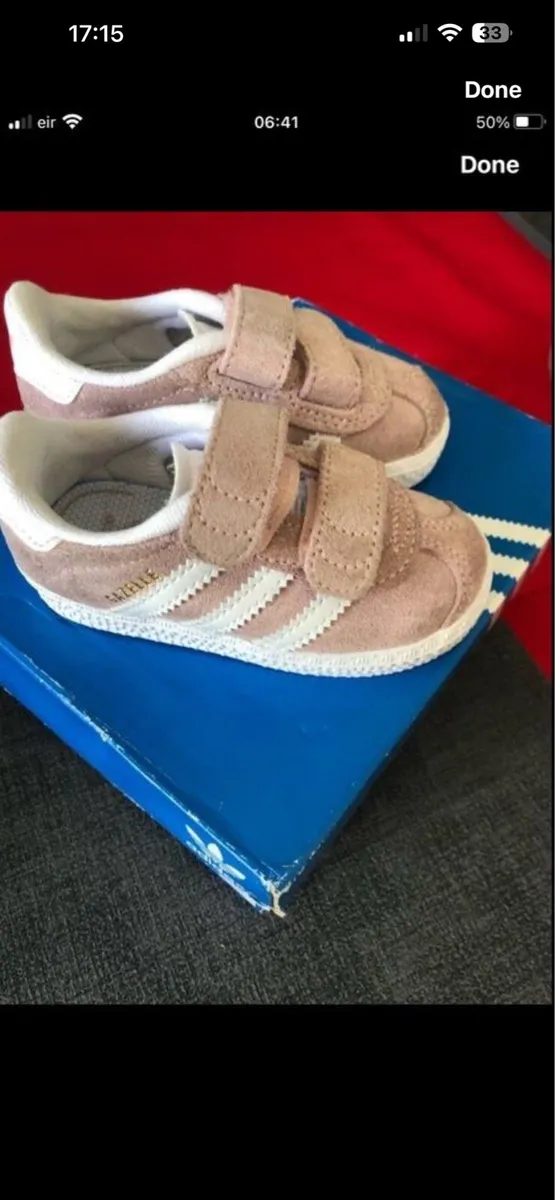 Girls adidas trainers size 4 €15 - Image 3