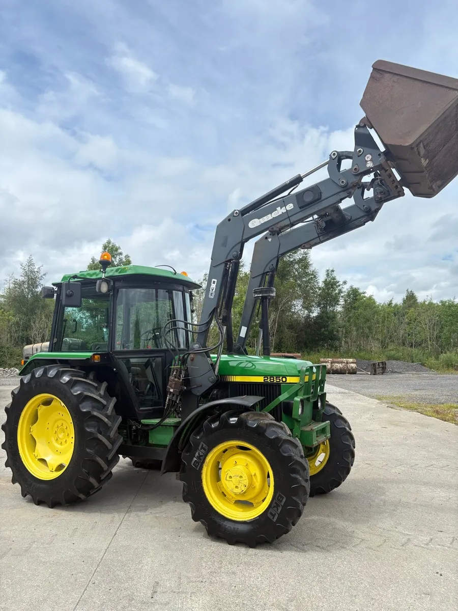 John Deere 2850 Highlift with Quickie Q30 Loader - Image 1