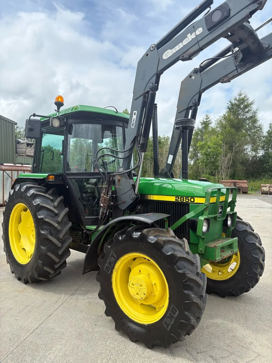 John Deere 2850 Highlift with Quickie Q30 Loader - Image 2