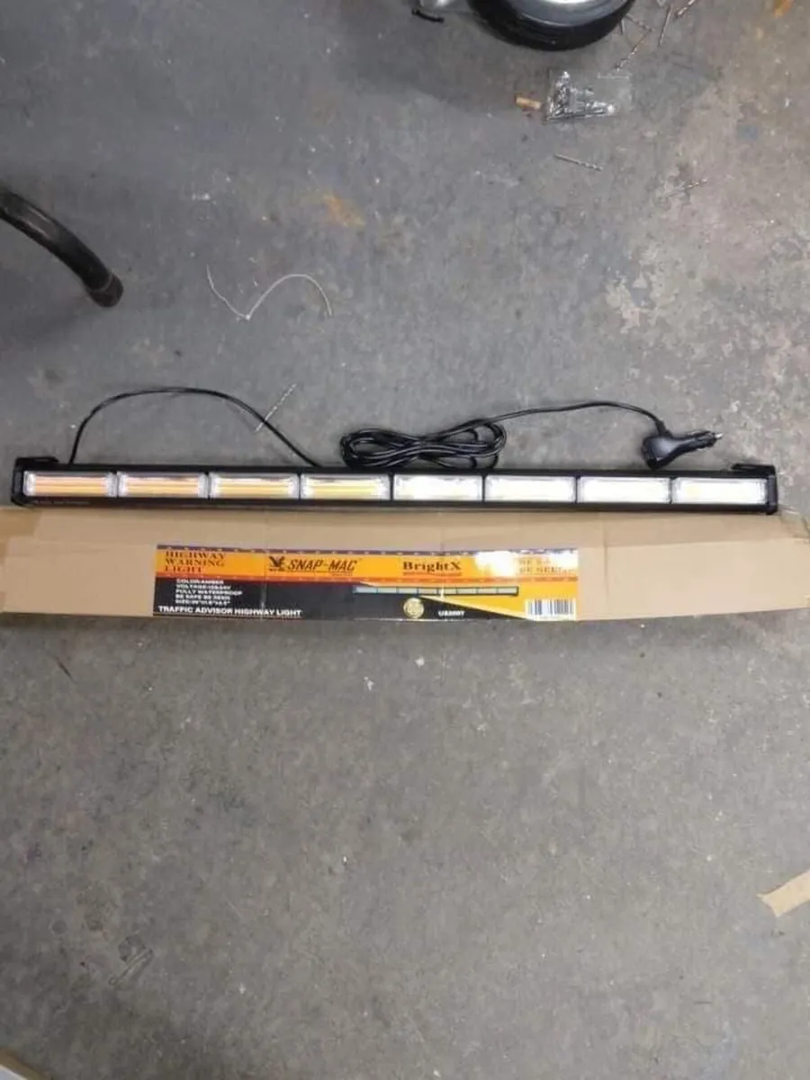 BRAND NEW SNAP-MAC AMBER TRAFFIC ADVISOR LIGHT