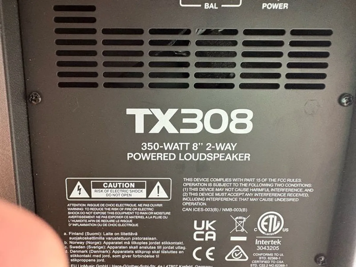 Alto TX 308 8" 350watt Active Speakers x3 - Image 2
