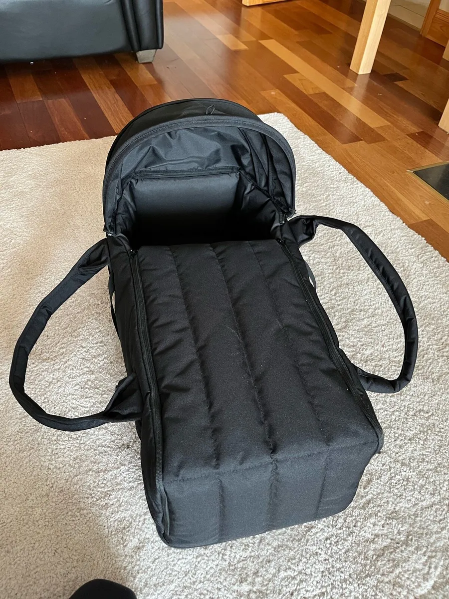 Out and About Nipper Pod - Image 1