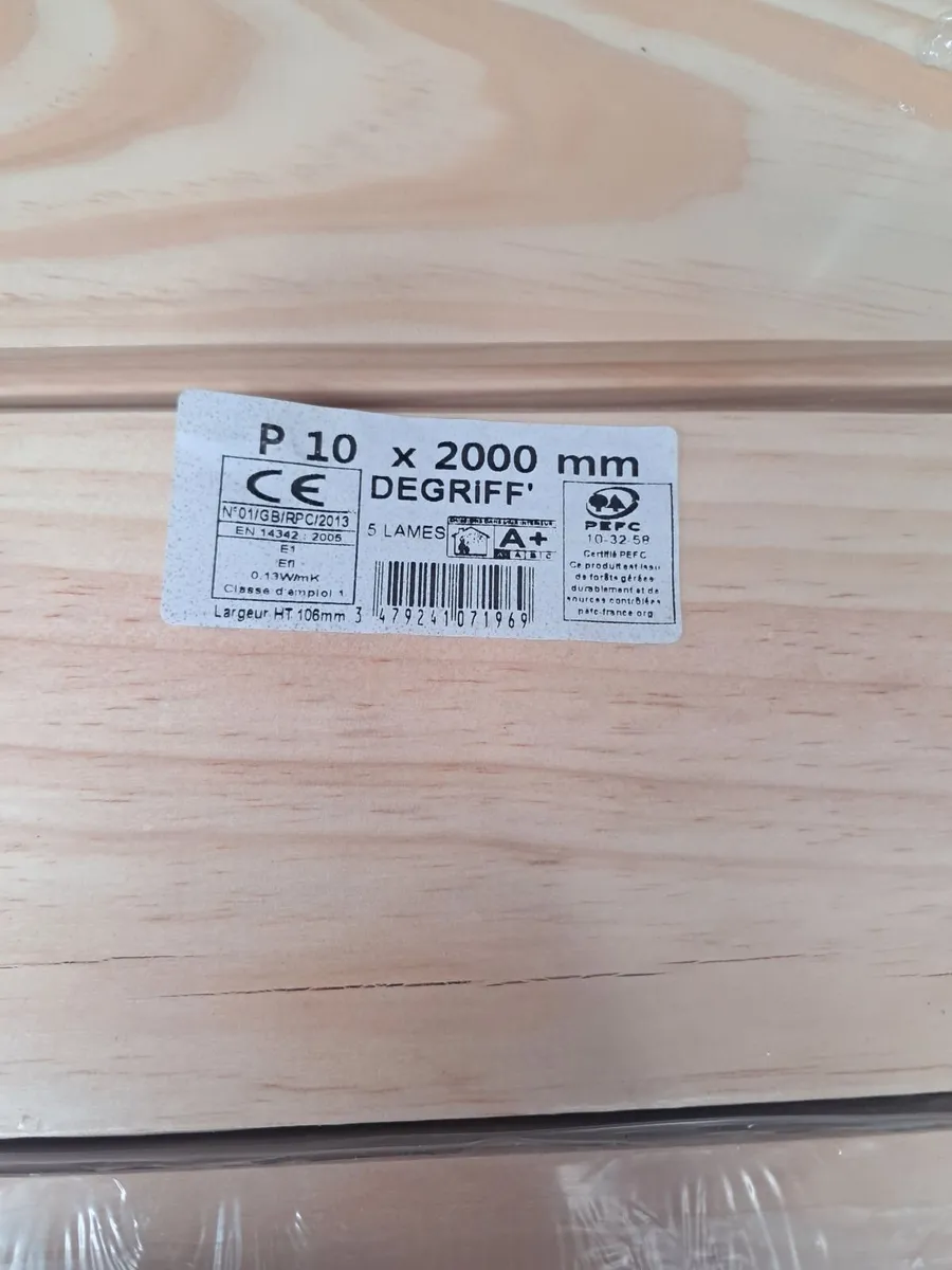 Solid wood floor - Image 2