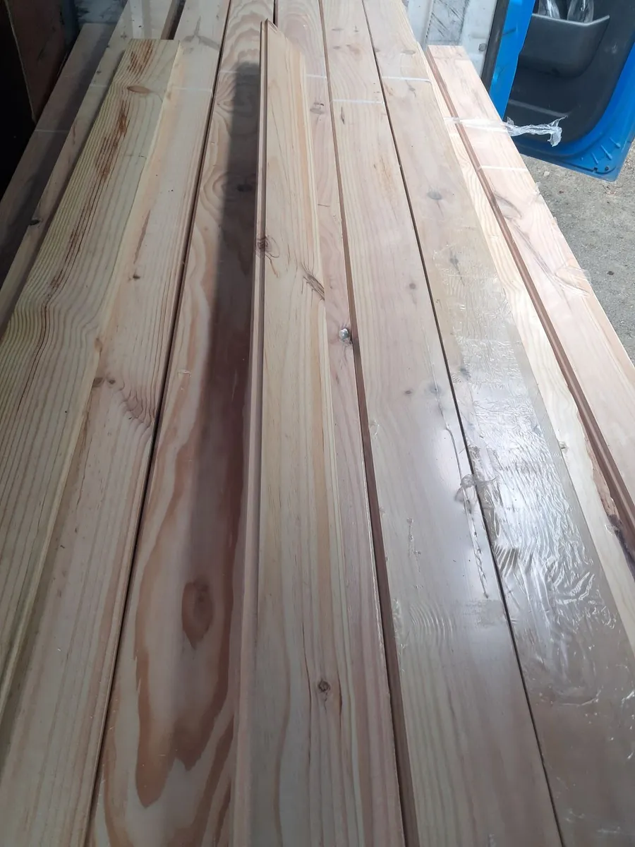 Solid wood floor - Image 4