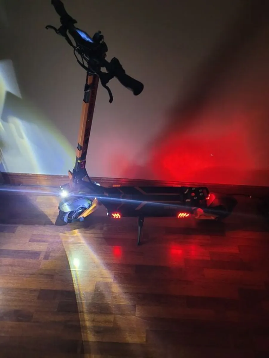 electric scooter,kukirin G3 pro, brnd new,still boxed, 6 months warranty, deluvery available - Image 4