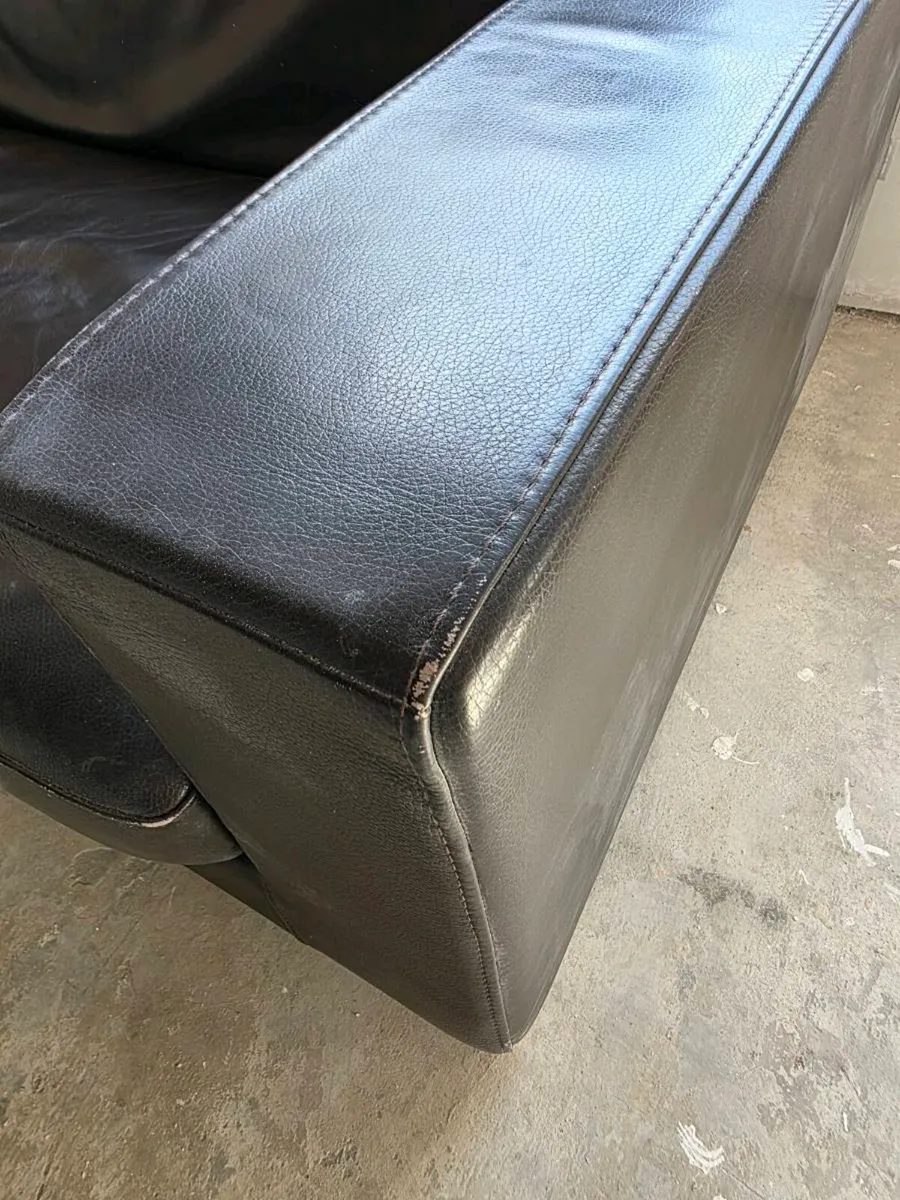 Brown leather sofa - Image 4