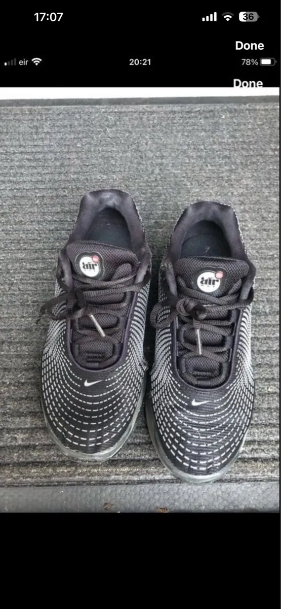 Boys Nike trainers size uk 4.5 €25 - Image 1
