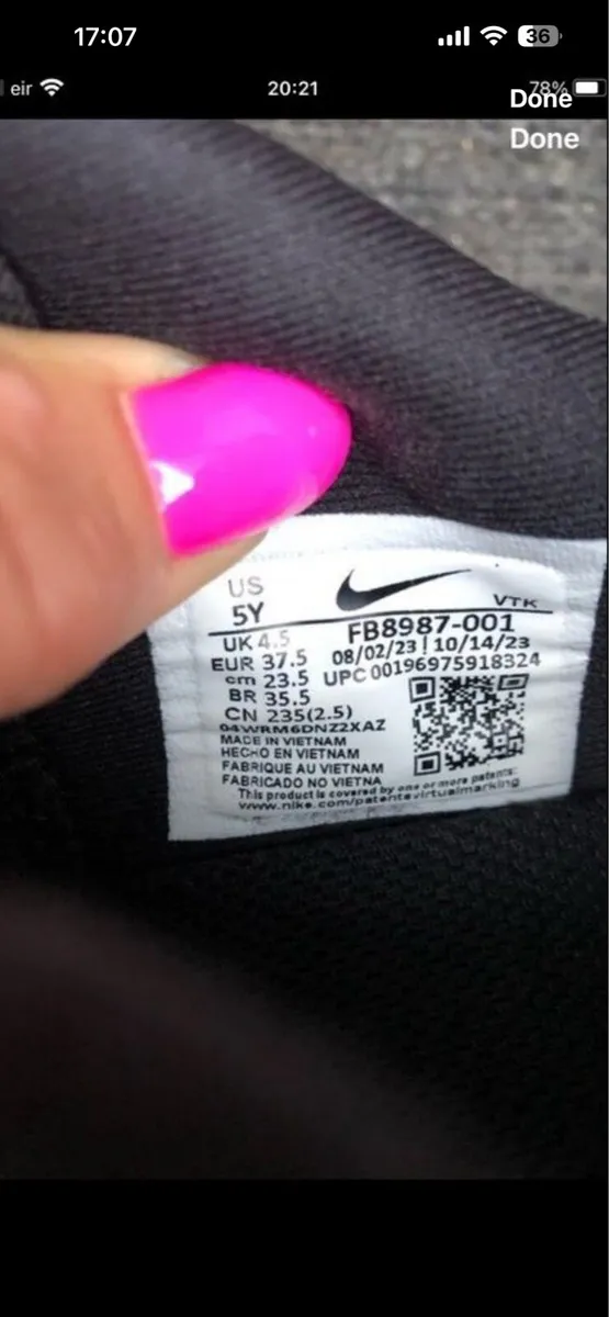 Boys Nike trainers size uk 4.5 €25 - Image 4